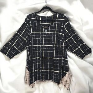 Zac & Rachel Woman Blouse Plus Size 2X Black White Grid Print Chain Detail Tunic